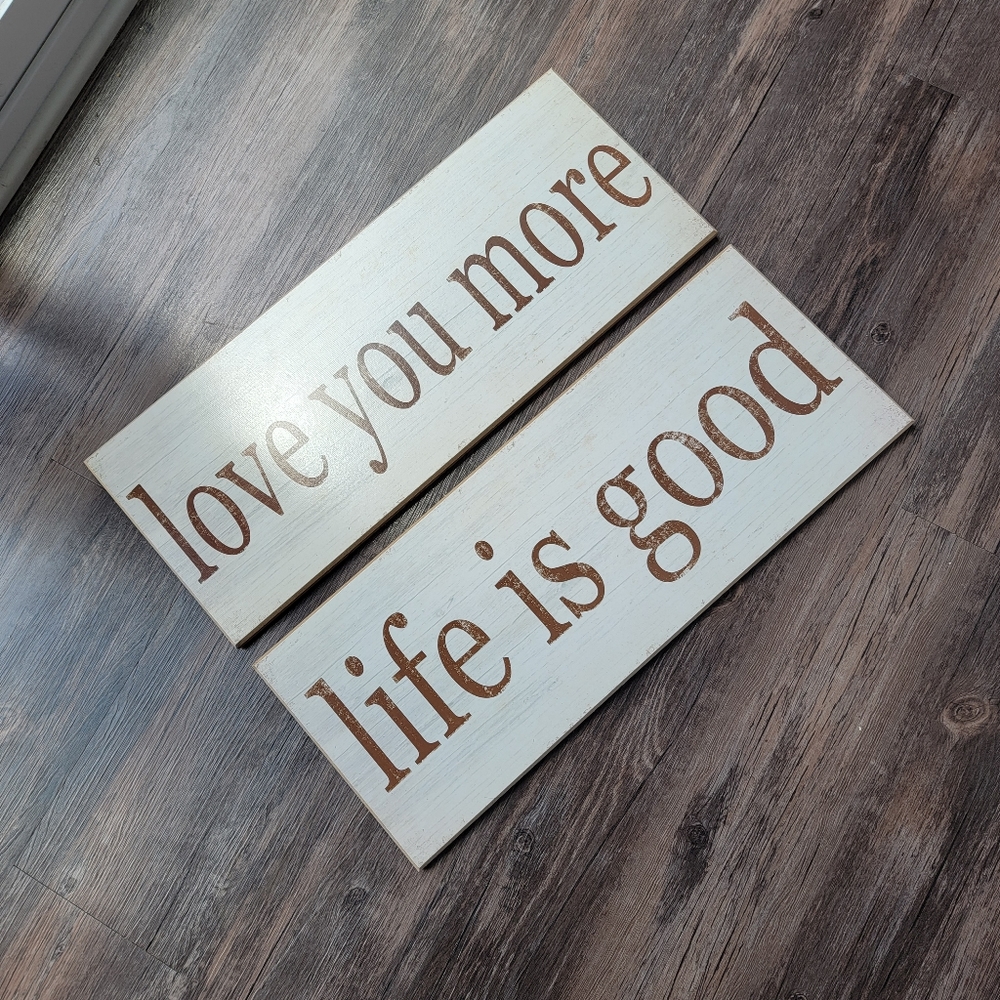 Wooden Signs - Picture 2 of 6